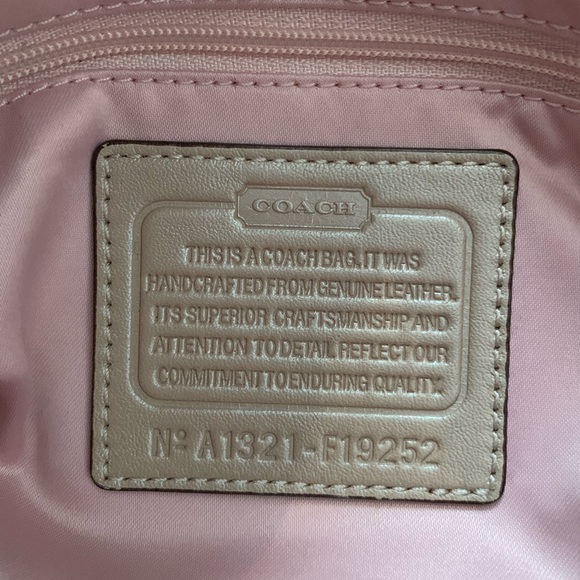 ✨Gifted ✨Authentic Coach✨ Champagne Leather Tote - Picture 13 of 13